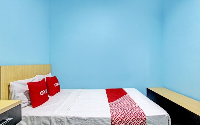 OYO 93209 Guest House Cemara 3