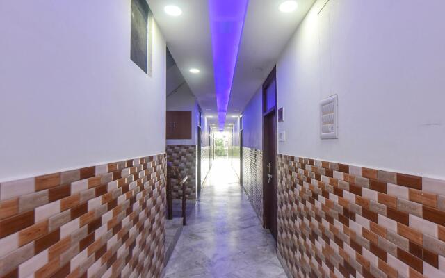 OYO 12846 Hotel Sunita