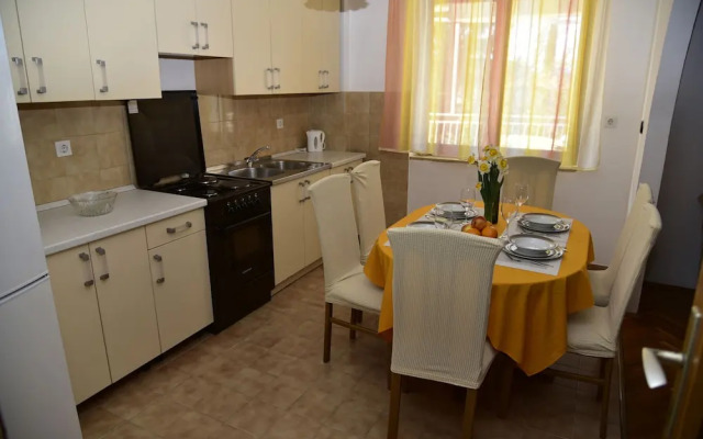 Apartments Maestral