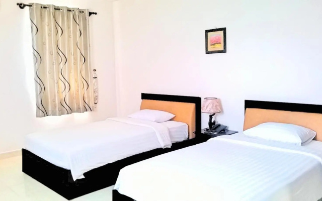 Long Beach Hotel Tuy Hoa – Guest Rooms – Tuy Hoa