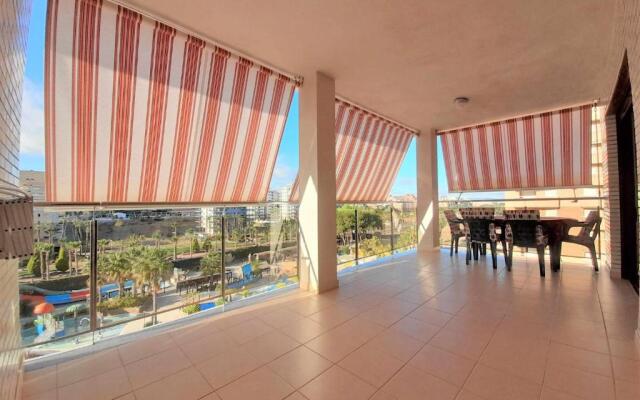 Ayf 1ª linea de playa luminoso