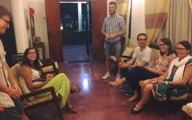 Lavinia Beach Hostel