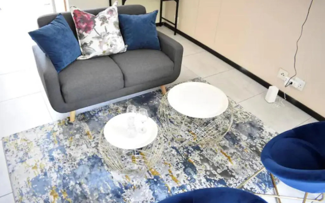 Lea's Furnished Apartments - Lofts at Loftus