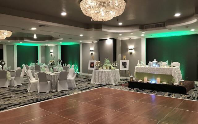 Adria Hotel And Conference Center