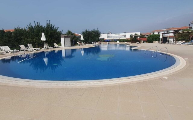 Carrington Sea Magic 2 bed Plus 2 Apartment