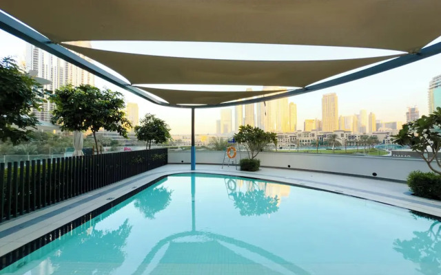 One Lux Stay Grande Signature Residences