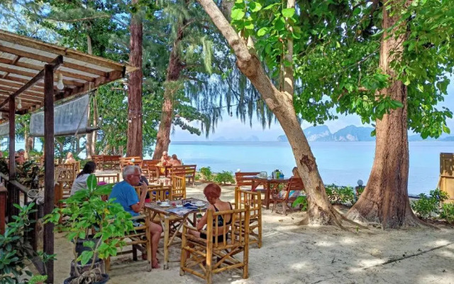 Kradan Beach Resort