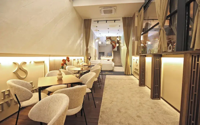 Hotel Riverside