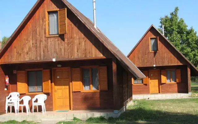 Zsóry Camping és Üdülőházak