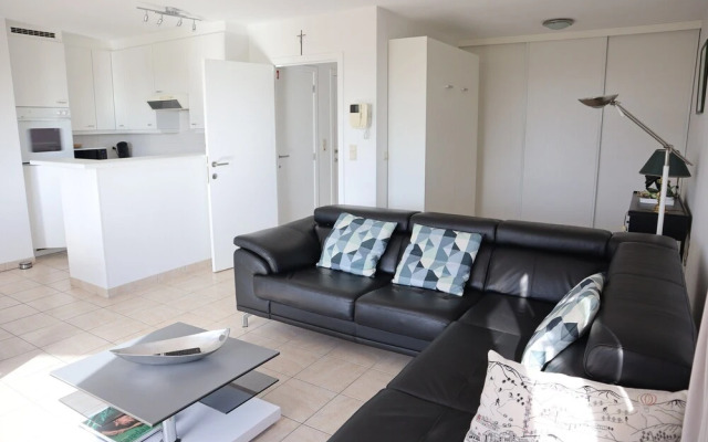 Apartment in Nieuwpoort With sea View