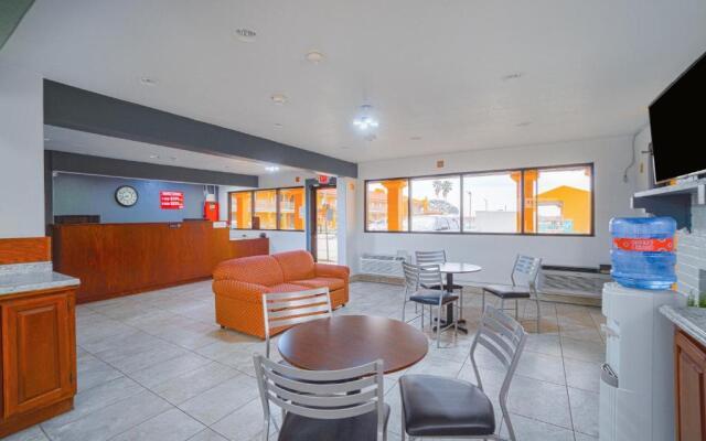 OYO Hotel Kingsville Hwy 77