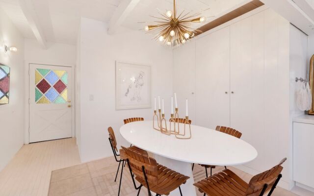 Mid-century Modern Chalet #1927