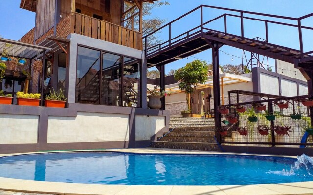 Amina Hill View Malang