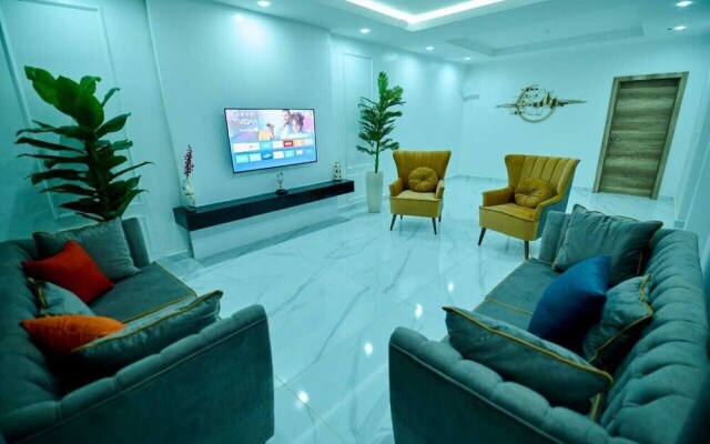 Hendon Luxury Apartment