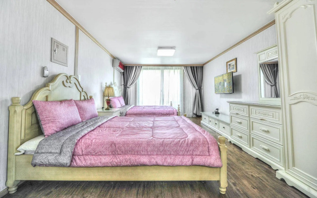 Sokcho Esher House Pension