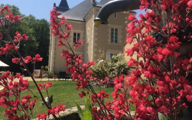 L'orangerie DU Chateau DES Cedres