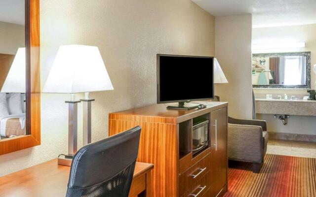 Quality Inn & Suites Albuquerque West