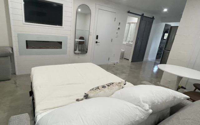 Suite I at The IV HAUS