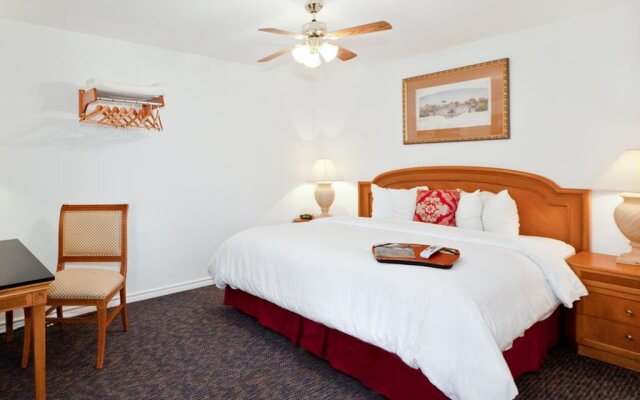 Hempstead Country Inn & Suites