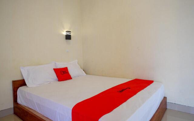 RedDoorz near Candi Cetho Karanganyar