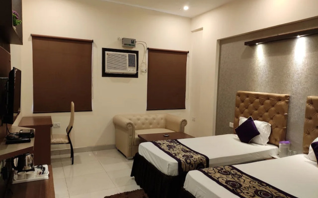 Hotel Maple Delite