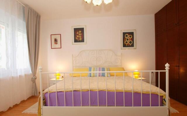 Apartments Dragica 473