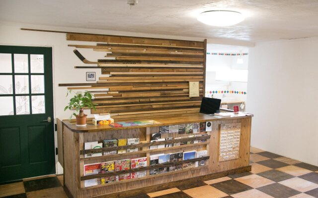 Guesthouse Waya - Hostel