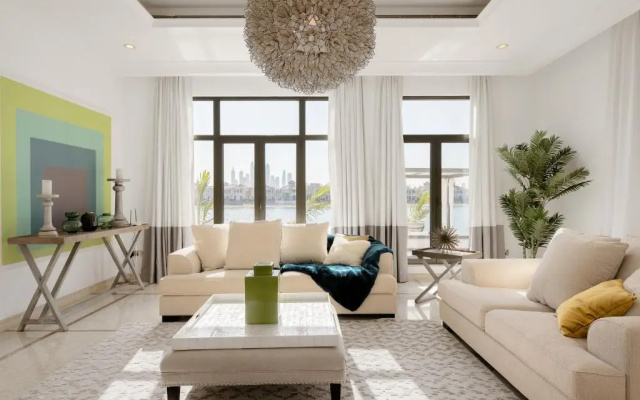 Maison Privee - Villa on Beach w Private Pool The Palm Jumeirah