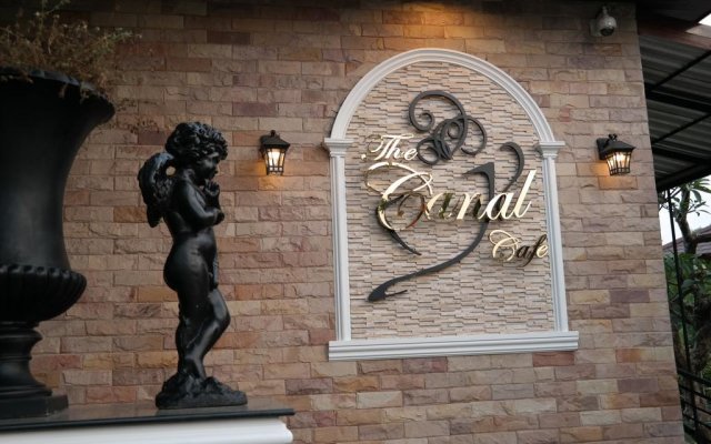 The Canal Garden Resort