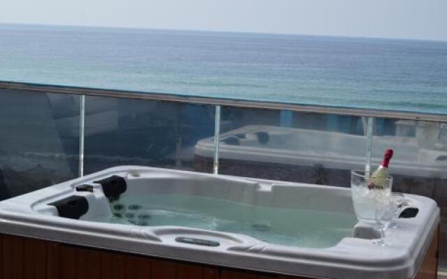 CFlow Beach Resort