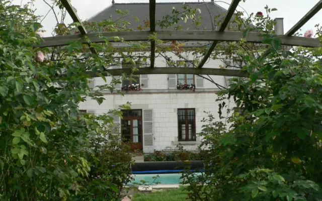 Entre Cour et Jardin