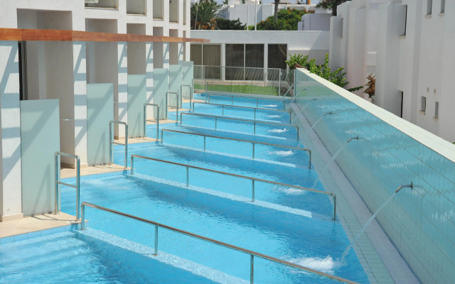 Adams Beach Hotel & Spa