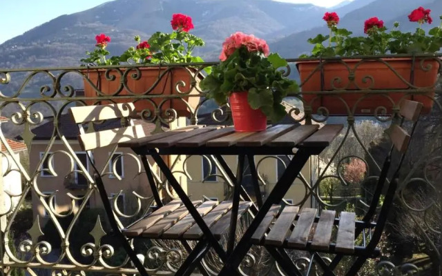 Shangrilla Hotel & Restaurant