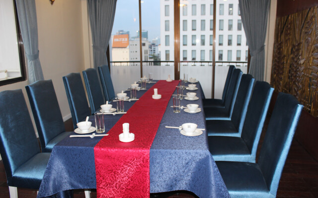 Liberty 2 Hotel