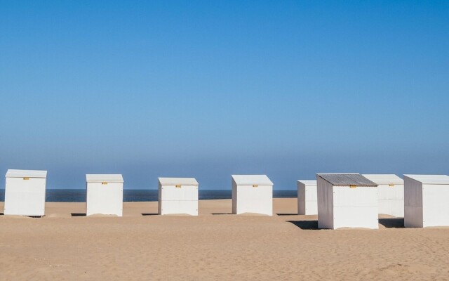 Apartment Near Dunes With Sea View