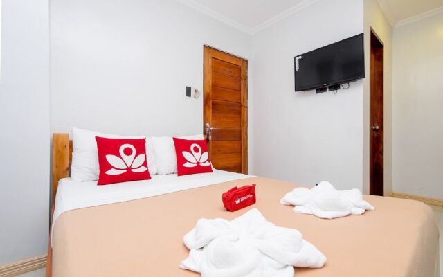 ZEN Rooms Burgos Street Vigan