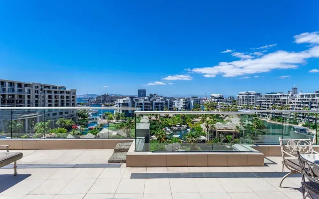 The Marina Family Penthouse - 704