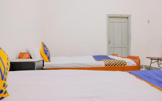 OYO Life 2638 Hotel Raya