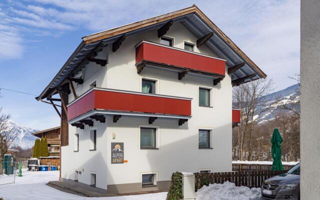 Large holiday home with mountain views and garden in Fügen