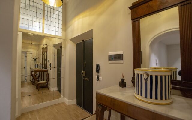 Flora Historical Luxury House