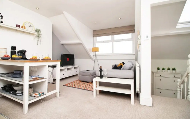 Chic & Spacious 1 Bed Flat in Pontcanna