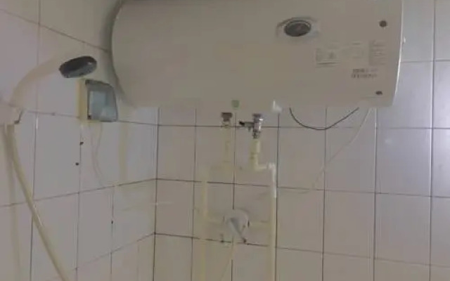 Wolongpu Hostel