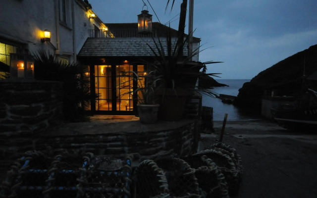 The Lugger Hotel