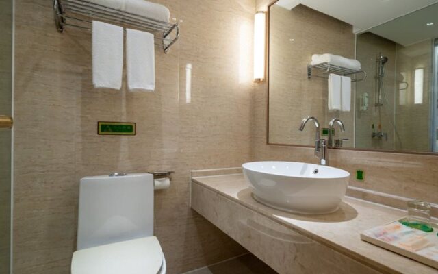 Vienna International Hotel (Jinjiang Airport)