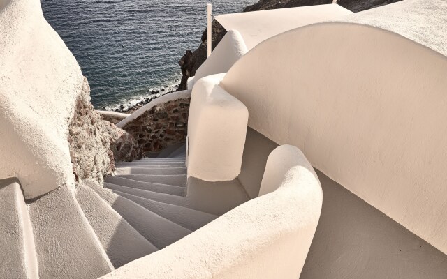 Mystique, a Luxury Collection Hotel, Santorini