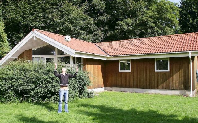 Comfortable Holiday Home in Hornbaek Near Sea