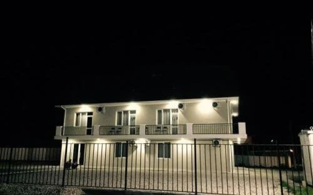 Marina guest house