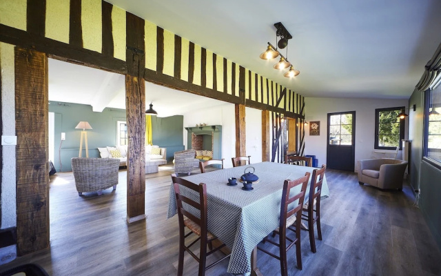 Castle in Aspires With Tennis Court & Valley View