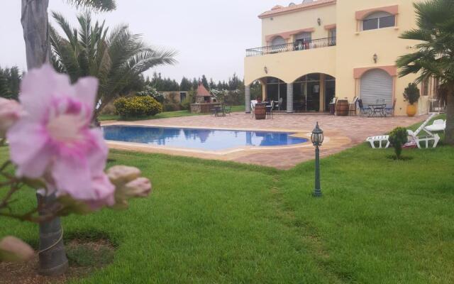 Riad Tanjil