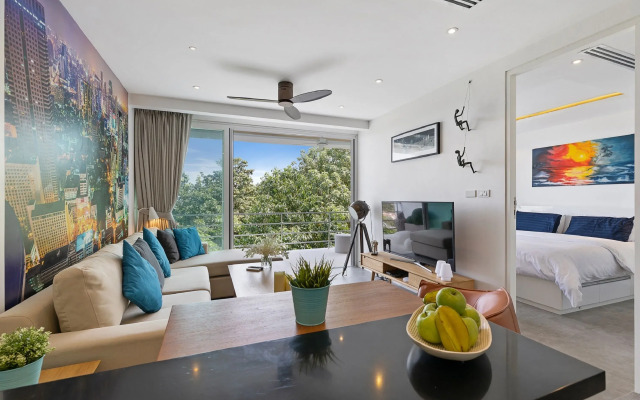 Luxury Apartment Unique Residences